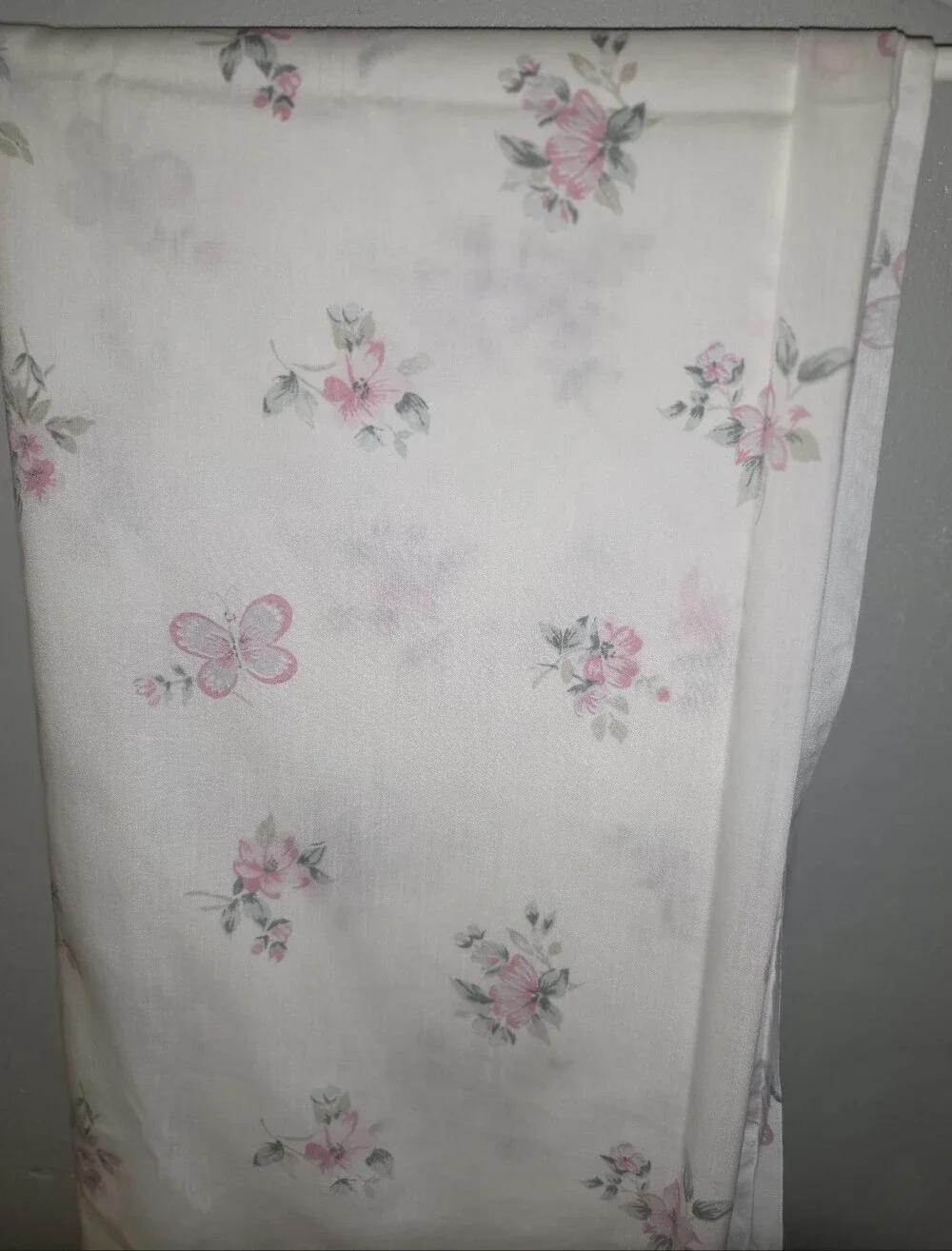Vintage 1960s 1970s Lady Pepperell White Floral Butterfly Queen Flat Sheet